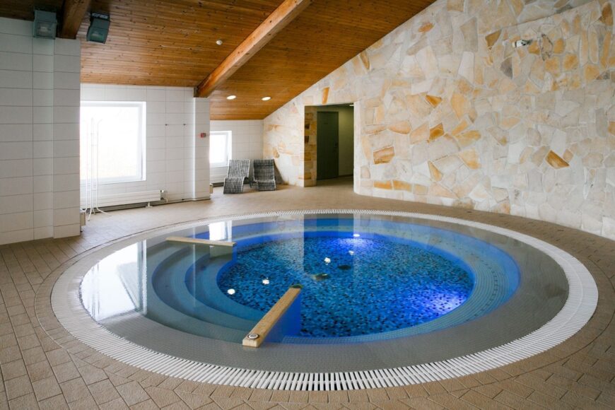 Основные преимущества SPA-бассейна для обустройства частного дома