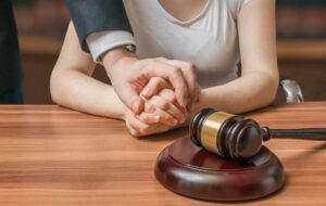 Сколько стоят услуги адвоката в Ульяновске: что включено в цену
